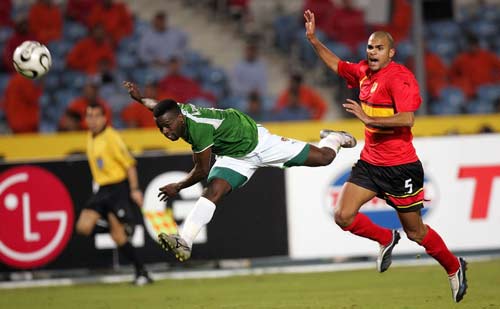 足球世界杯亚洲区预选赛关键球员表现突出