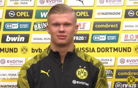 又伤了，对阵柏林联合时帕夫洛维奇的左大腿出现伤病