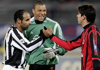 罗体：罗马希望先租后买签法比奥-席尔瓦，狼队要1500万欧