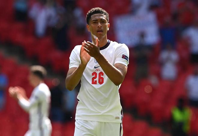 对手直接被晃在原地