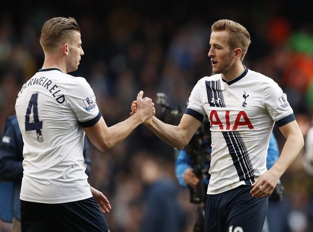 时隔238天后复出！伊藤洋辉进入拜仁vs弗赖堡替补席（休战238天，伊藤洋辉重返赛场：进入拜仁对弗赖堡的替补名单）