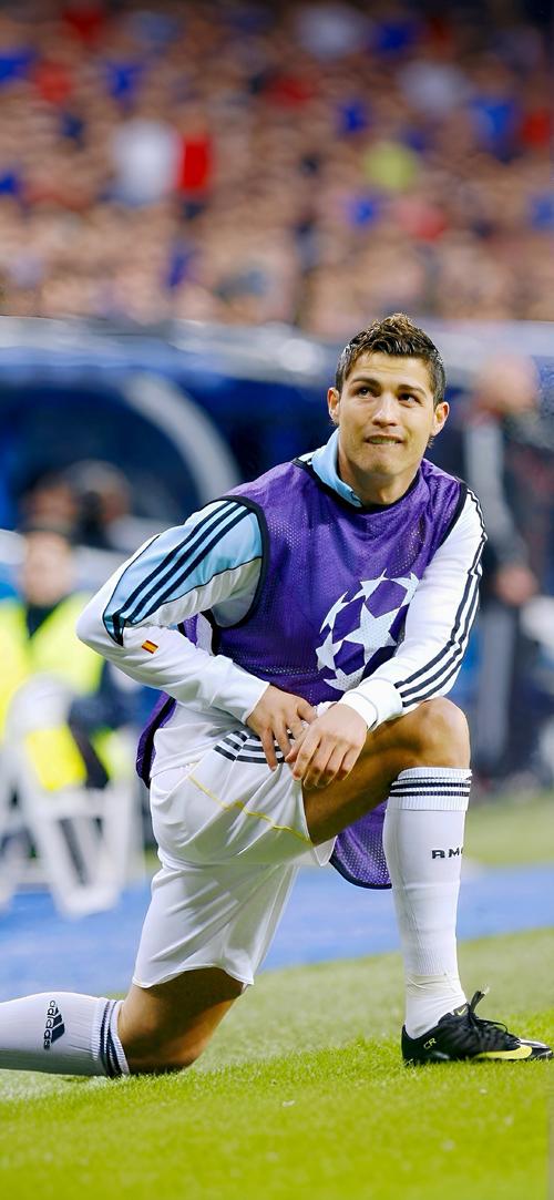 湖人詹姆斯关键封盖锁定胜局