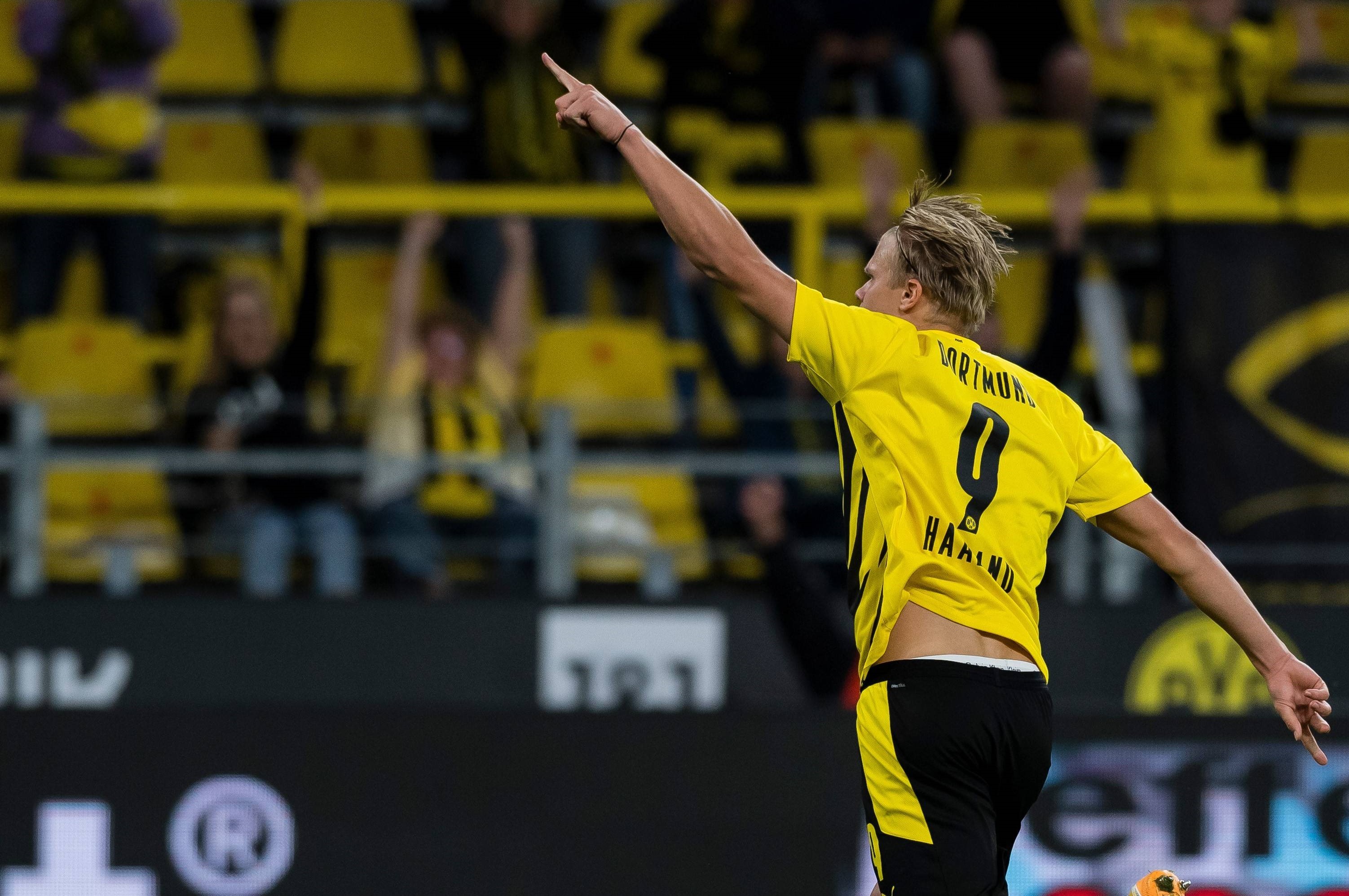 替补球员凯恩梅开三度 拜仁5‑0血洗斯图加特