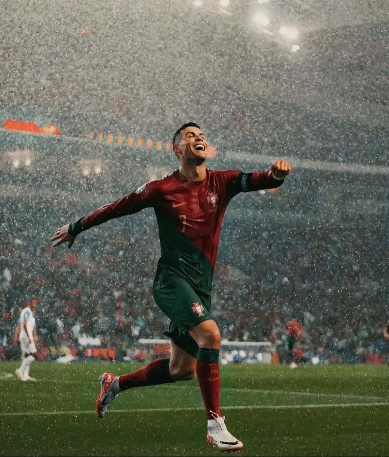 埃因霍温主帅：红军扳平后踢得很好，再进一球会改变比赛走势