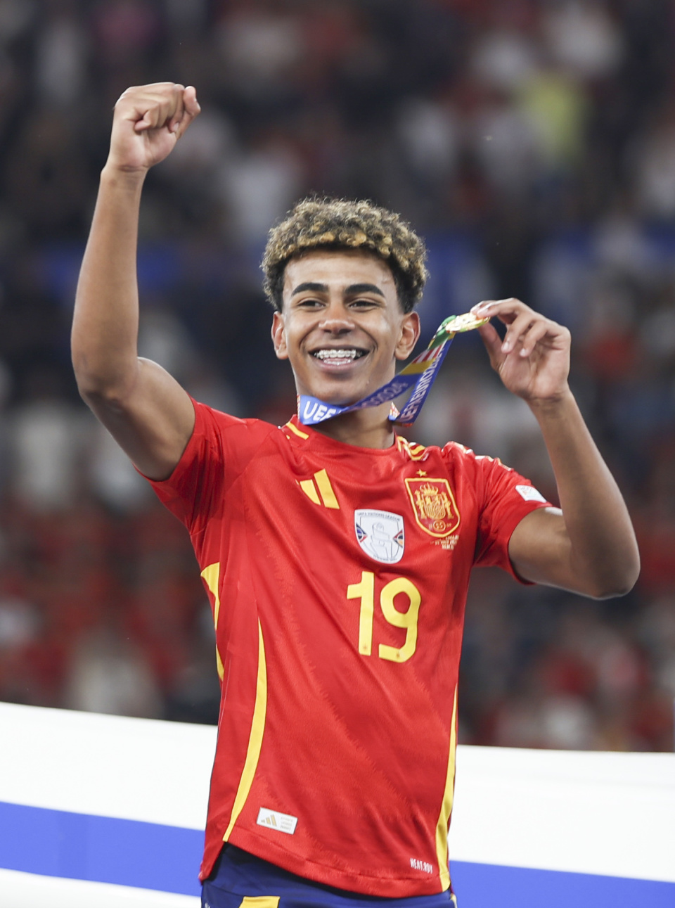 篮球勇士球队轮换阵容优化