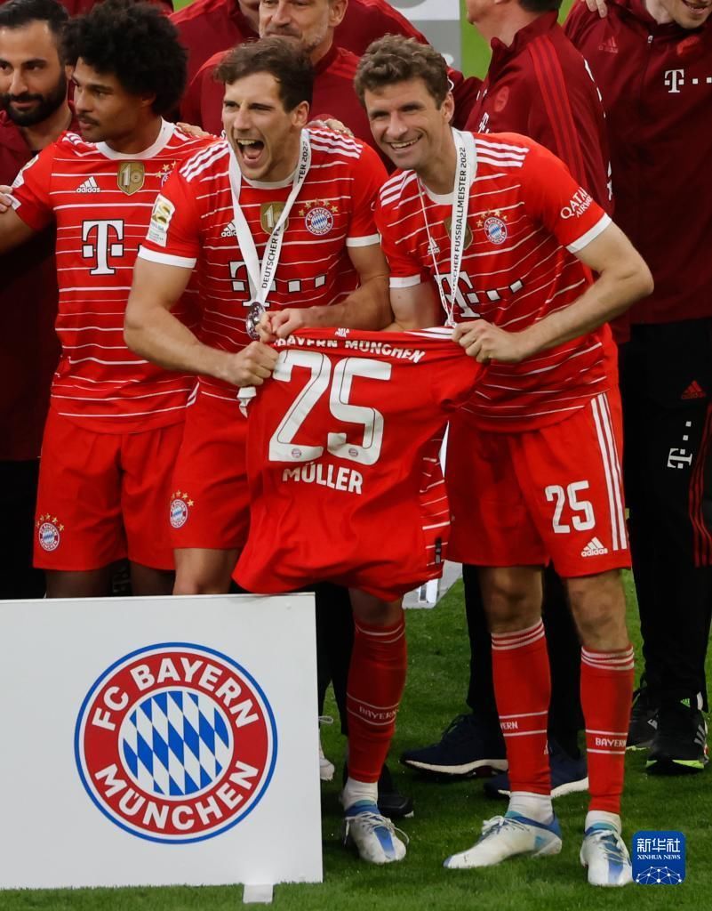 勇士官方：库里&霍福德缺席明日对阵鹈鹕，库明加出战成疑