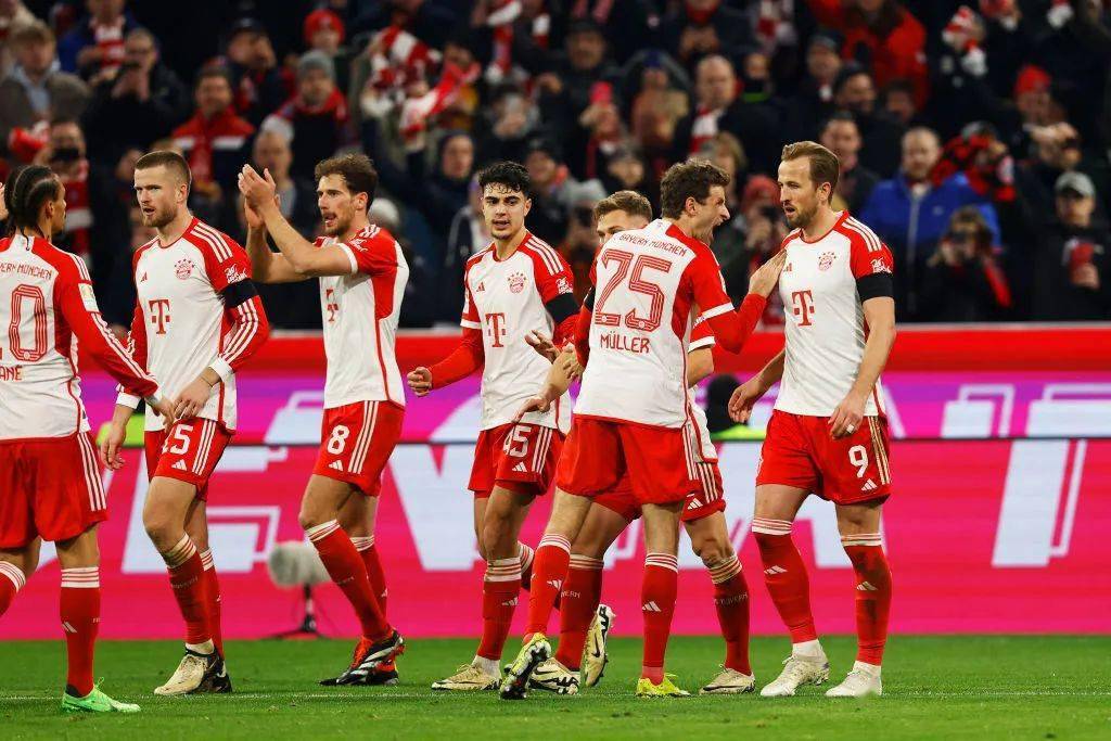 辽宁铁人祝贺重庆铜梁龙冲超：敢打敢拼，晋级中超实至名归